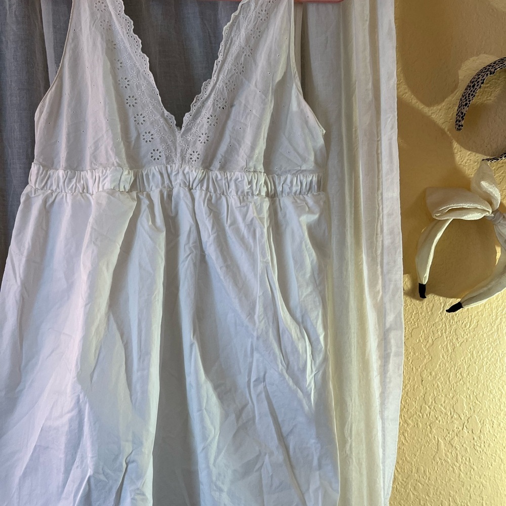 Zara Terez White Mini Dress with Classic V-Neck